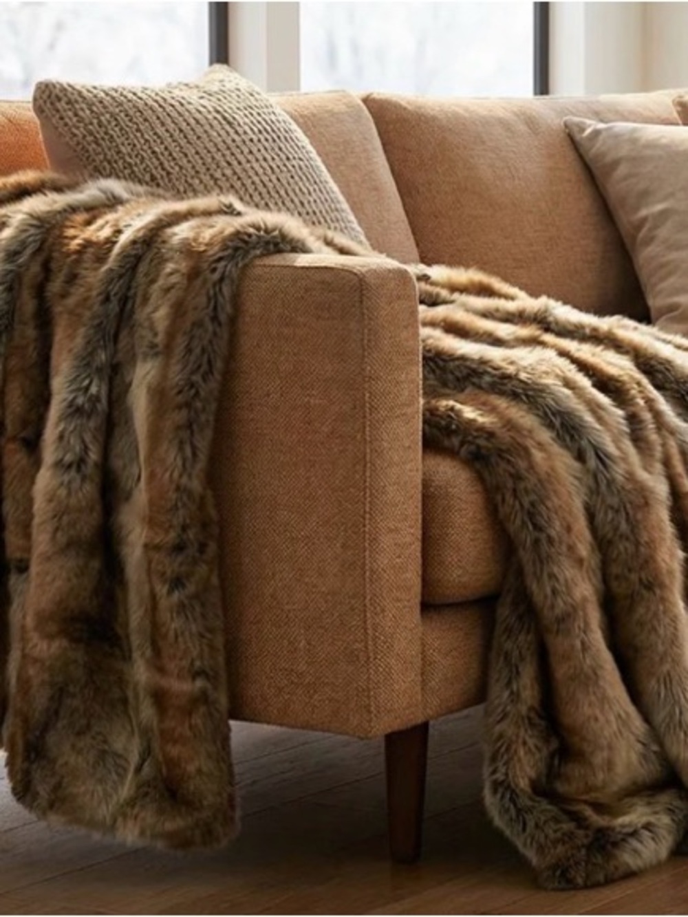 Batillo Lux Faux Fur Throw Blanket in Brown 60x80 - Picture 4 of 8